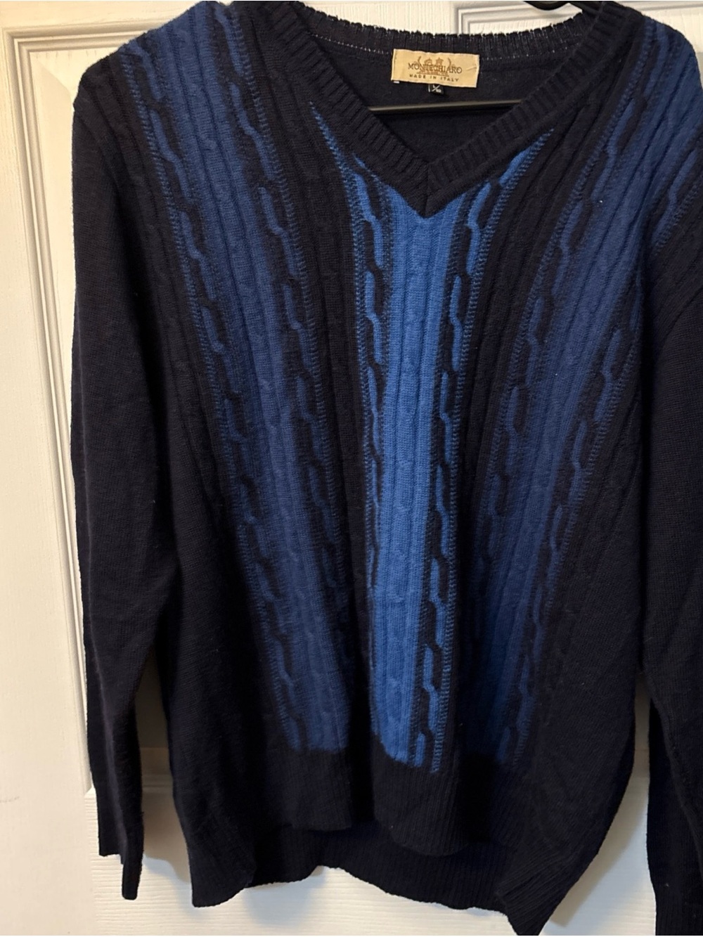 Montechiaro Navy & Royal Blue V-Neck Cable Knit Sweater
